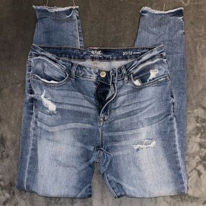 a.n.a distressed jegging size 31/12